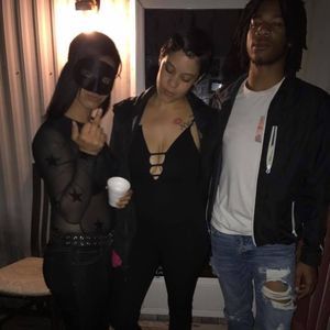 Meet your Posher, Veronica